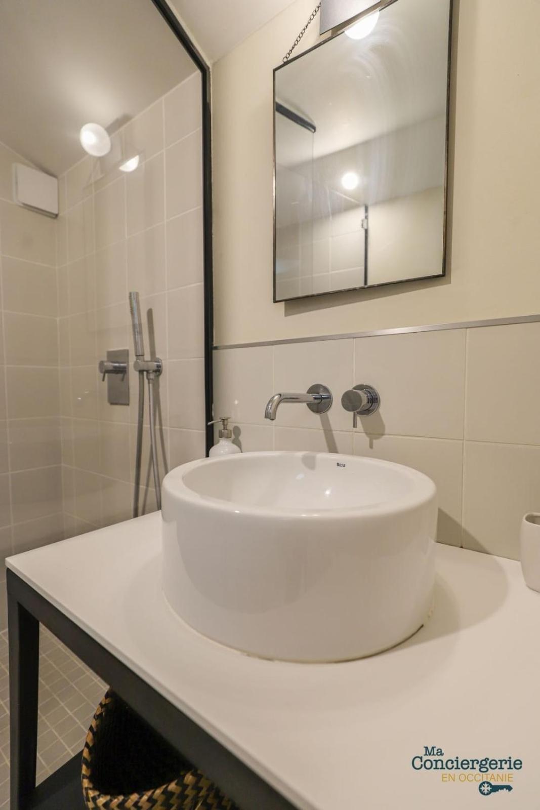 Delpech - Maison Hypercentre - Metro - 8 Personnes Holiday home